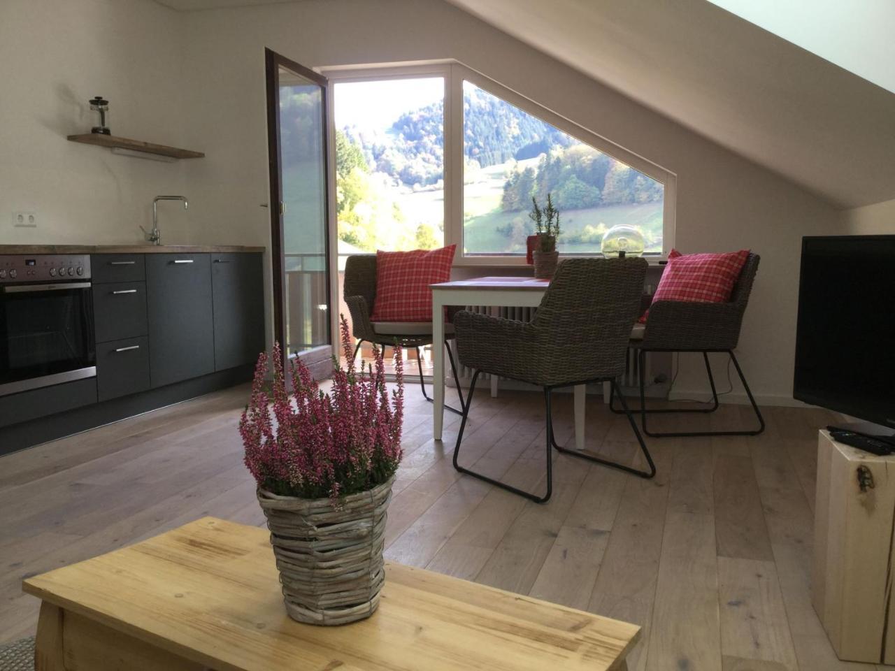 Erikas Haus Apartment Muenstertal Bagian luar foto